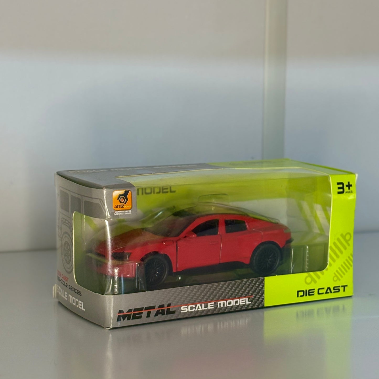 Autos a escala 1:32, diferentes modelos.