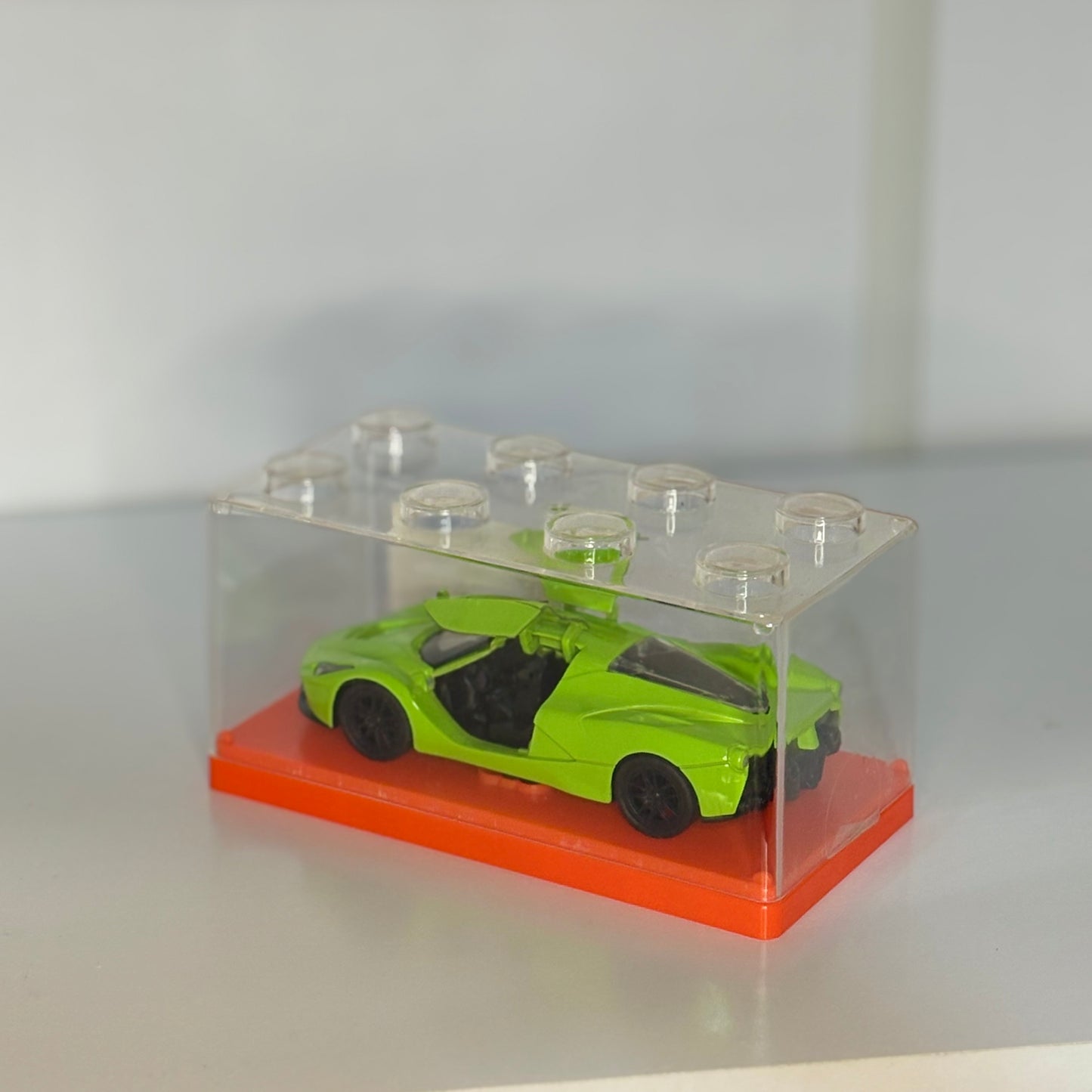 Carro Deportivo Miniatura de Colección con Puertas Abatibles – Auto Escala 1:43 para Exhibición