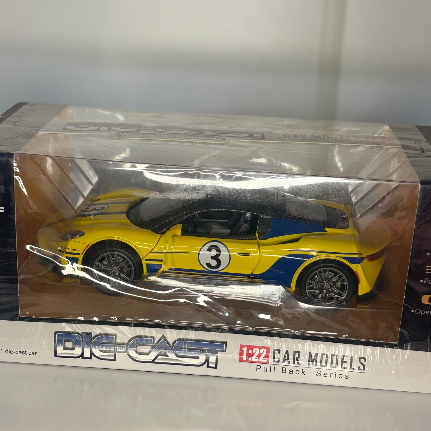Auto Maserati Deportivo a Escala 1:22 Die-Cast con Luces y Sonido| Carro de Colección Pull Back