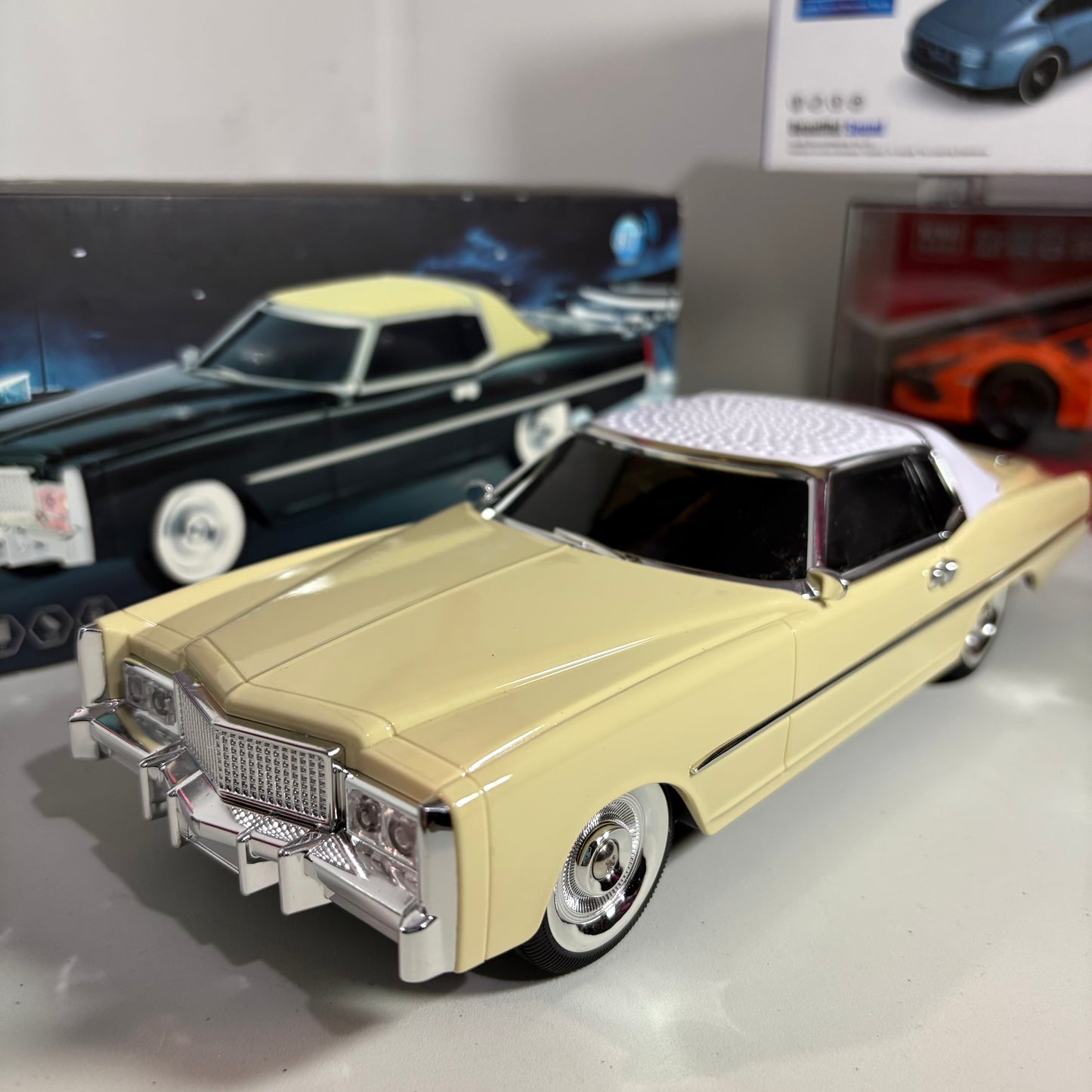 Parlante Bluetooth Auto Clásico Cadillac WS-1966