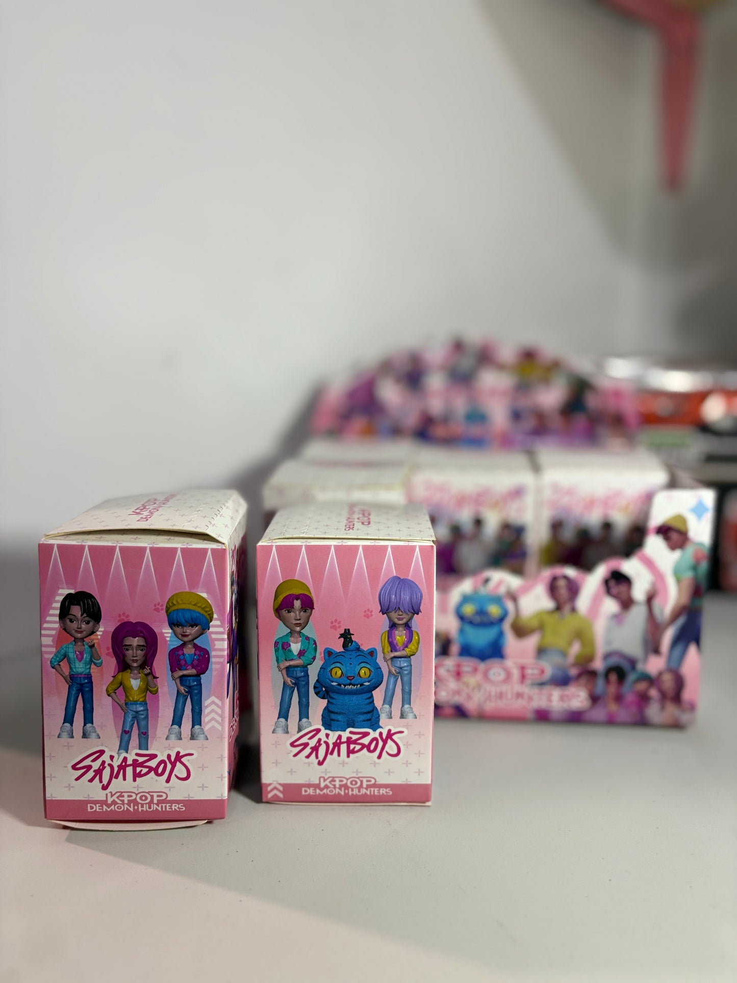 Figura saya boys - K pop