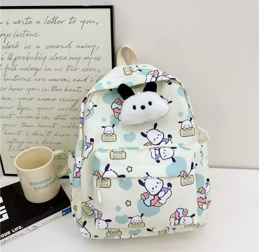 Mochila + Chapita de Peluche Pochacco Sanrio