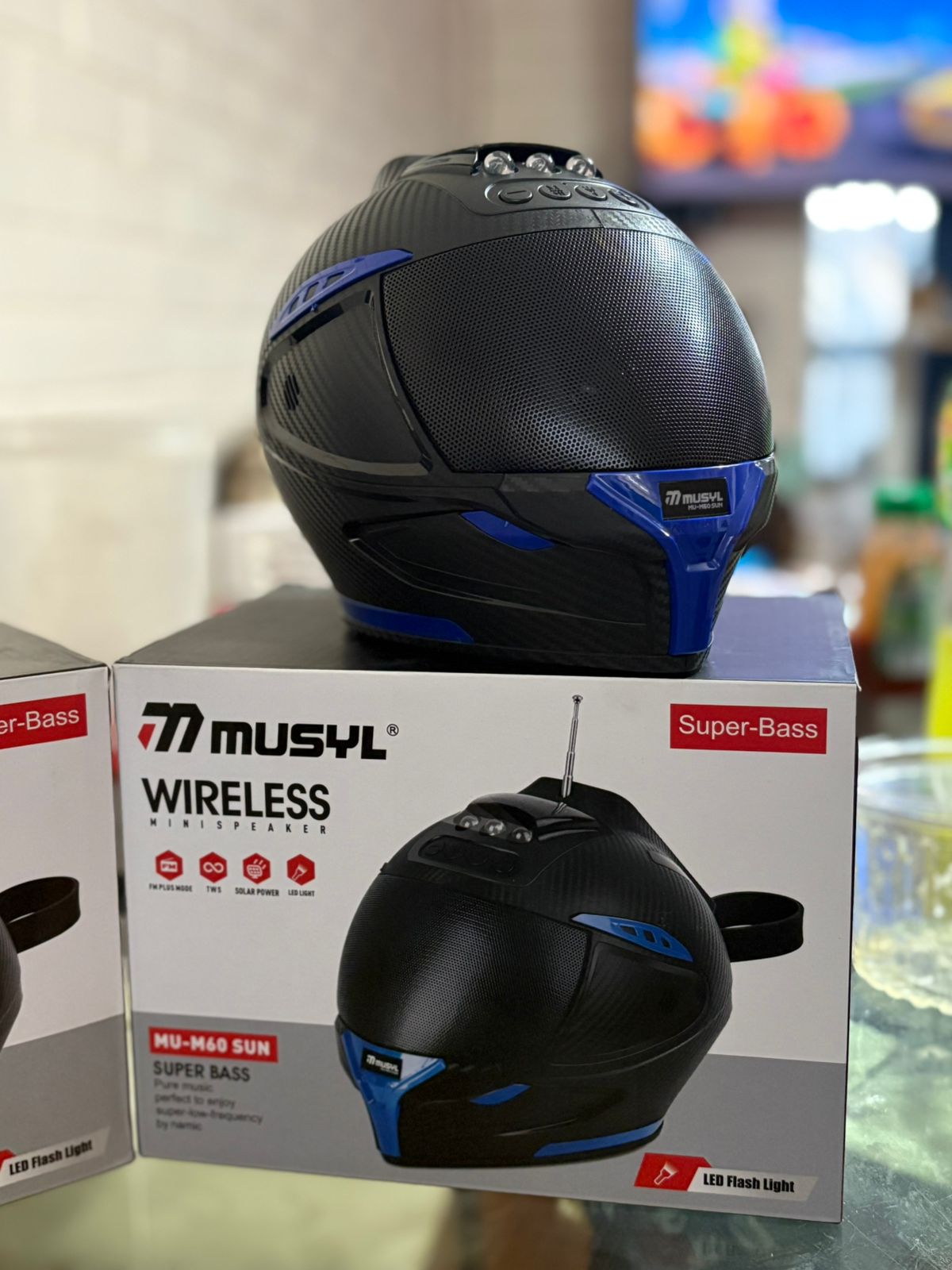 Parlante Bluetooth Inalámbrico Portátil MUSYL MU-M60 SUN Super Bass | Radio FM, TWS, Solar y Luz LED